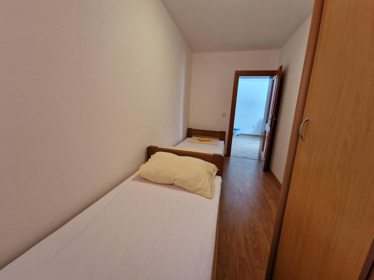 Apartments Lacic 3 Цриквениця Екстер'єр фото